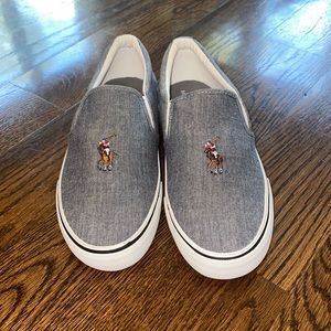 Boys slip on shoes like new.